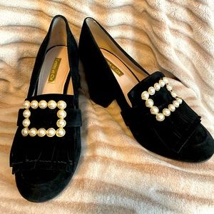 Louise et Cie black suede pearl embellished pumps. Size 7. Worn once! Exc cond